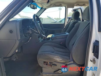 Zdjęcie 7 z 12 samochodu: 2004 CHEVROLET SILVERADO K1500 VIN:2GCEK19T941247899 - miniatura