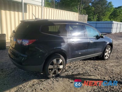 Trzecie zdjęcie samochodu z tyłu: 2017 CHEVROLET TRAVERSE LT VIN:1GNKRGKD6HJ327717 - miniatura
