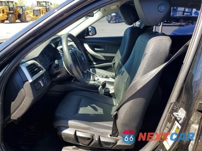 Zdjęcie 7 z 13 samochodu: 2018 BMW 320 I VIN:WBA8A9C50JAC99934 - miniatura