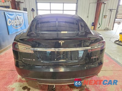 Zdjęcie 6 z 13 samochodu: 2016 TESLA MODEL S VIN:5YJSA1E43GF123908 - miniatura