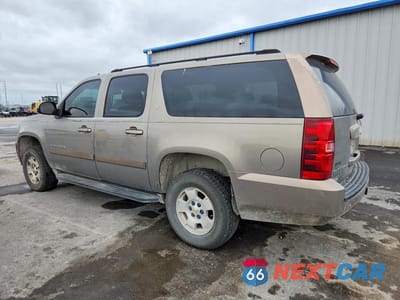 Drugie zdjęcie samochodu z przodu: 2007 CHEVROLET SUBURBAN K1500 VIN:1GNFK163X7J170521 - miniatura