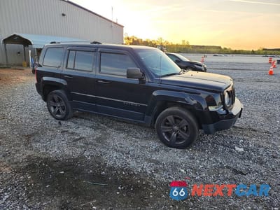 Czwarte zdjęcie samochodu z boku: 2017 JEEP PATRIOT SPORT VIN:1C4NJPBAXHD172672 - miniatura