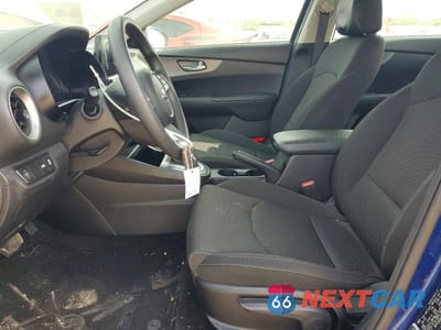 Zdjęcie 7 z 12 samochodu: 2019 KIA FORTE LXS VIN:3KPF24ADXKE016309 - miniatura