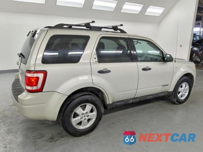 Trzecie zdjęcie samochodu z tyłu: 2008 FORD ESCAPE XLT VIN:1FMCU03148KB50713 - miniatura