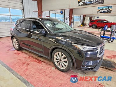 Czwarte zdjęcie samochodu z boku: 2019 INFINITI QX50 ESSENTIAL VIN:3PCAJ5M30KF101689 - miniatura