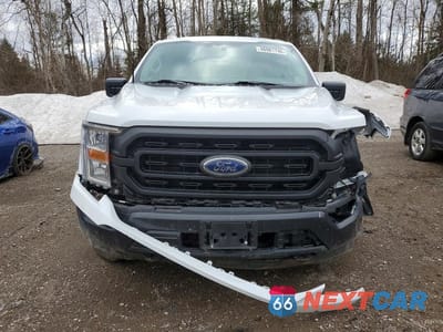 Piąte zdjęcie samochodu w środku: 2022 FORD F150 SUPERCREW VIN:1FTFW1E51NFB62694 - miniatura