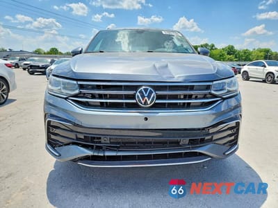 Piąte zdjęcie samochodu w środku: 2022 VOLKSWAGEN TIGUAN SEL R-LINE VIN:3VV4B7AX5NM119426 - miniatura