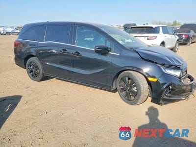 Czwarte zdjęcie samochodu z boku: 2023 HONDA ODYSSEY SPORT-L VIN:5FNRL6H74PB055825 - miniatura
