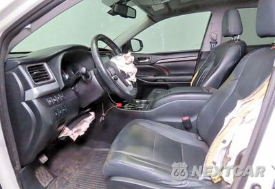Zdjęcie 9 z 10 samochodu: 2015 TOYOTA HIGHLANDER LIMITED PLATINUM VIN:5TDDKRFH0FS175061 - miniatura