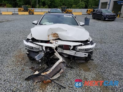 Piąte zdjęcie samochodu w środku: 2015 BMW M4 VIN:WBS3R9C51FK332503 - miniatura