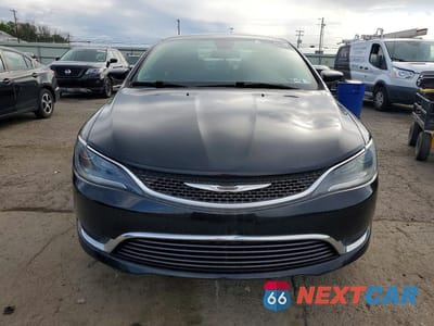 Piąte zdjęcie samochodu w środku: 2015 CHRYSLER 200 LIMITED VIN:1C3CCCAB8FN582452 - miniatura