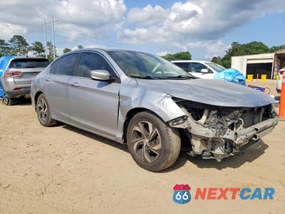 Czwarte zdjęcie samochodu z boku: 2017 HONDA ACCORD LX VIN:1HGCR2F37HA017448 - miniatura