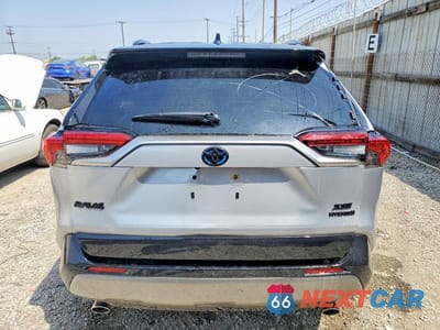 Zdjęcie 6 z 13 samochodu: 2024 TOYOTA RAV4 XSE VIN:JTME6RFV8RJ061504 - miniatura