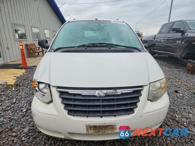 Piąte zdjęcie samochodu w środku: 2006 CHRYSLER TOWN & COUNTRY LX VIN:1A4GP44R16B568467 - miniatura