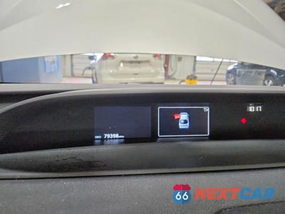 Zdjęcie 9 z 11 samochodu: 2016 TOYOTA PRIUS TWO VIN:JTDKBRFU8G3008020 - miniatura