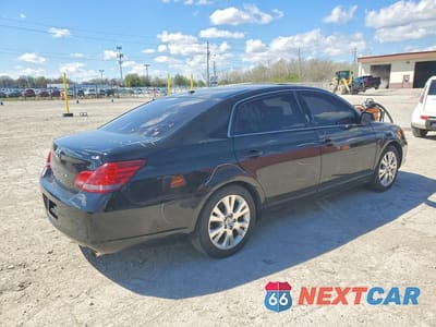 Trzecie zdjęcie samochodu z tyłu: 2010 TOYOTA AVALON XLS VIN:4T1BK3DBXAU357451 - miniatura