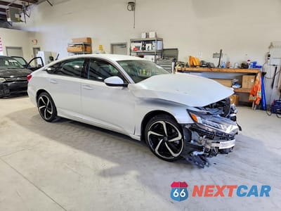 Czwarte zdjęcie samochodu z boku: 2020 HONDA ACCORD SPORT VIN:1HGCV1F39LA067802 - miniatura