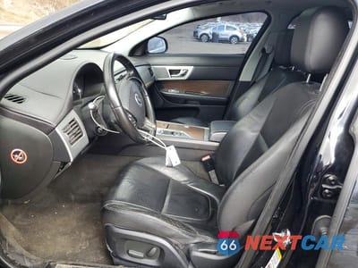 Zdjęcie 7 z 13 samochodu: 2012 JAGUAR XF VIN:SAJWA0FB5CLS46711 - miniatura