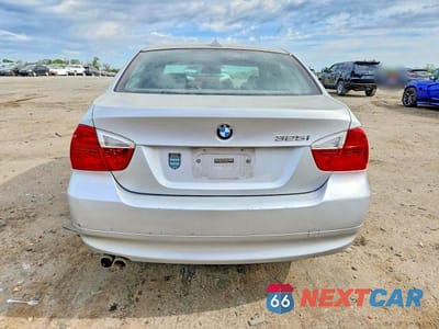 Zdjęcie 6 z 12 samochodu: 2006 BMW 325 I VIN:WBAVB13556PT24328 - miniatura