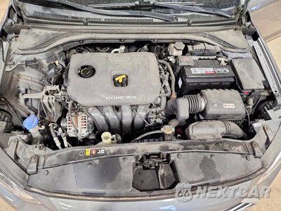 Zdjęcie 11 z 12 samochodu: 2017 HYUNDAI ELANTRA SE VIN:KMHD74LF0HU403867 - miniatura