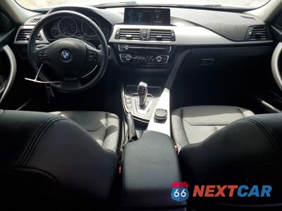 Zdjęcie 8 z 12 samochodu: 2017 BMW 320 XI VIN:WBA8A3C38HK692142 - miniatura