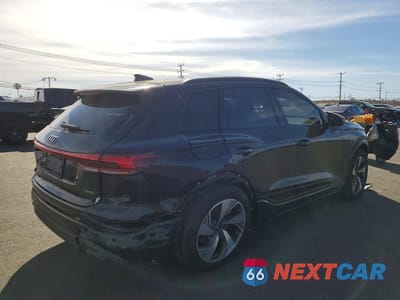 Trzecie zdjęcie samochodu z tyłu: 2025 AUDI Q6 E-TRON PREMIUM PLUS VIN:WA124BGF2SA058217 - miniatura
