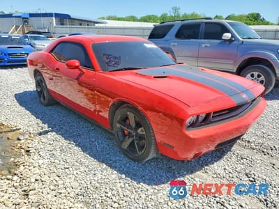 Czwarte zdjęcie samochodu z boku: 2010 DODGE CHALLENGER SRT-8 VIN:2B3CJ7DW8AH132049 - miniatura
