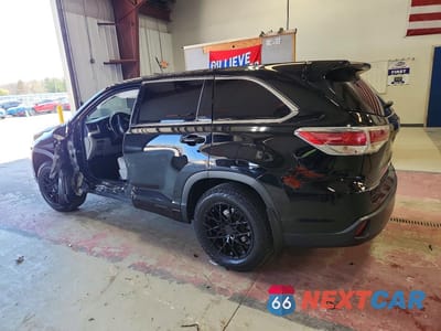 Drugie zdjęcie samochodu z przodu: 2015 TOYOTA HIGHLANDER LE VIN:5TDBKRFH5FS143018 - miniatura
