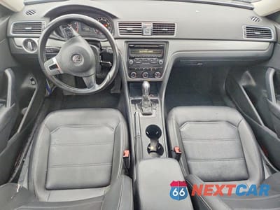 Zdjęcie 8 z 12 samochodu: 2014 VOLKSWAGEN PASSAT S VIN:1VWAT7A31EC072308 - miniatura