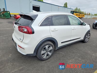 Trzecie zdjęcie samochodu z tyłu: 2019 KIA NIRO LX VIN:KNDCB3LC6K5349491 - miniatura