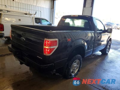 Trzecie zdjęcie samochodu z tyłu: 2013 FORD F150 VIN:1FTMF1EF3DFC63413 - miniatura