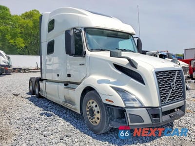 2020 VOLVO VNL SEMI TRUCK 4V4NC9EH1LN226429 - główne zdjęcie licytacji z USA - miniatura