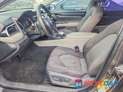 Zdjęcie 7 z 12 samochodu: 2018 TOYOTA CAMRY LE VIN:4T1B11HK1JU613848 - miniatura