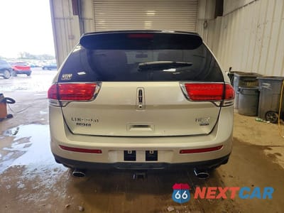 Zdjęcie 6 z 14 samochodu: 2014 LINCOLN MKX VIN:2LMDJ8JKXEBL00583 - miniatura