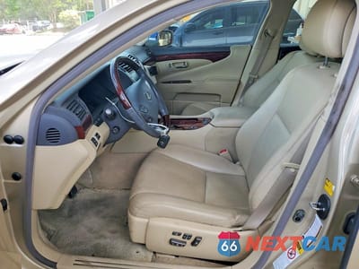 Zdjęcie 7 z 12 samochodu: 2008 LEXUS LS 460 VIN:JTHBL46F585083358 - miniatura