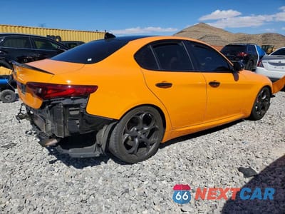 Trzecie zdjęcie samochodu z tyłu: 2019 ALFA ROMEO GIULIA TI VIN:ZARFAMBNXK7621205 - miniatura
