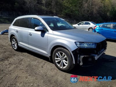 Czwarte zdjęcie samochodu z boku: 2019 AUDI Q7 PREMIUM PLUS VIN:WA1LAAF75KD002112 - miniatura