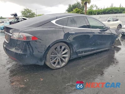 Trzecie zdjęcie samochodu z tyłu: 2017 TESLA MODEL S VIN:5YJSA1E26HF202912 - miniatura