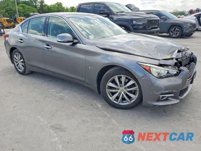 Czwarte zdjęcie samochodu z boku: 2016 INFINITI Q50 3.0T PREMIUM VIN:JN1EV7AR8GM342881 - miniatura