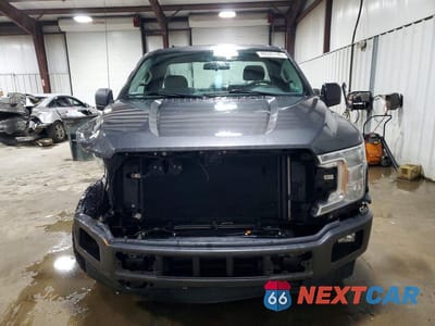 Piąte zdjęcie samochodu w środku: 2019 FORD F150 VIN:1FTMF1EP8KKC74954 - miniatura