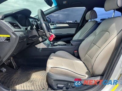 Zdjęcie 7 z 12 samochodu: 2015 HYUNDAI SONATA SPORT 2.0T VIN:5NPE34AB3FH193177 - miniatura