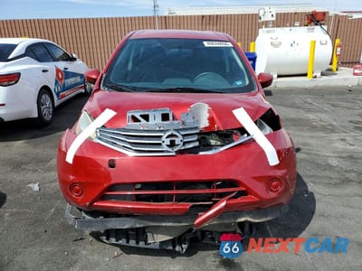 Piąte zdjęcie samochodu w środku: 2015 NISSAN VERSA NOTE SV VIN:3N1CE2CP7FL447314 - miniatura