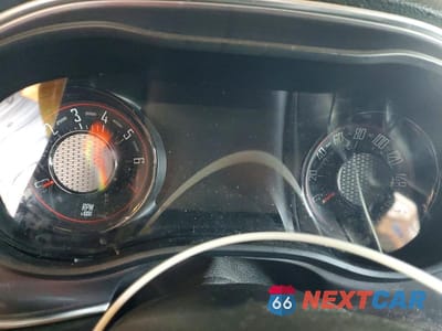 Zdjęcie 9 z 12 samochodu: 2018 DODGE CHALLENGER SXT VIN:2C3CDZAG8JH252601 - miniatura