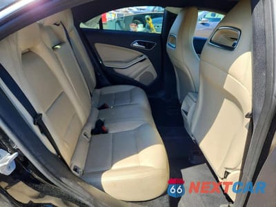 Zdjęcie 10 z 12 samochodu: 2014 MERCEDES-BENZ CLA 250 VIN:WDDSJ4EB3EN114761 - miniatura