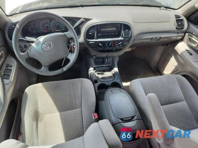 Zdjęcie 8 z 11 samochodu: 2005 TOYOTA TUNDRA SR5 VIN:5TBET341X5S494060 - miniatura