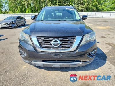 Piąte zdjęcie samochodu w środku: 2017 NISSAN PATHFINDER SV VIN:5N1DR2MN1HC634948 - miniatura