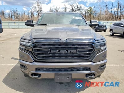 Piąte zdjęcie samochodu w środku: 2022 RAM 1500 LIMITED VIN:1C6SRFHM1NN264144 - miniatura