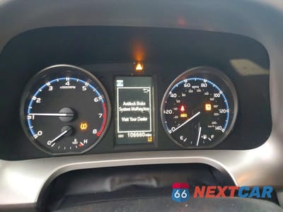 Zdjęcie 9 z 13 samochodu: 2017 TOYOTA RAV4 XLE VIN:JTMRFREV5HJ173551 - miniatura