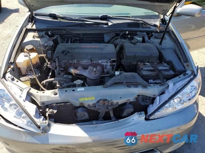 Zdjęcie 11 z 12 samochodu: 2005 TOYOTA CAMRY LE VIN:4T1BE30K35U587903 - miniatura
