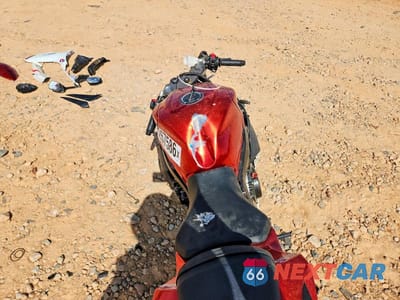 Zdjęcie 6 z 10 samochodu: 2022 SUZUKI GSX-R600 VIN:JS1GN7FAXN7100575 - miniatura